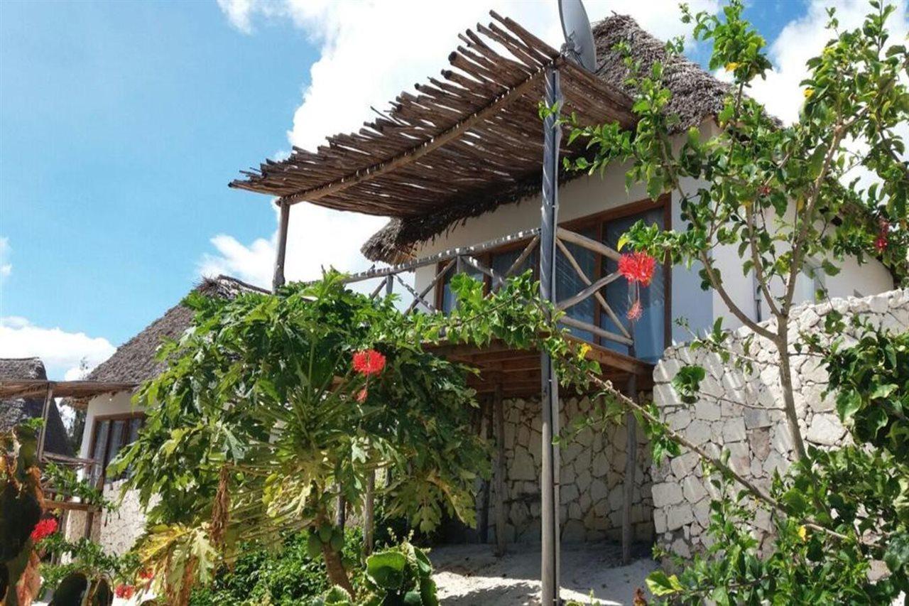 Zanbluu Beach Hotel Kiwengwa  Bagian luar foto