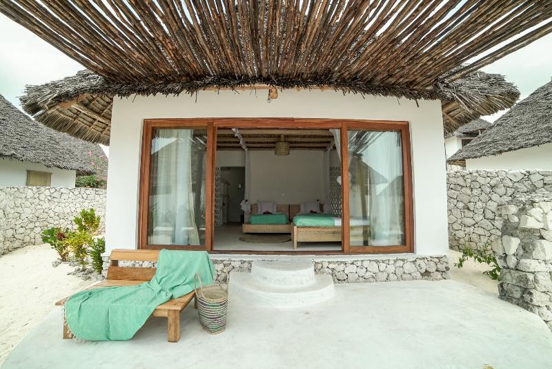 Zanbluu Beach Hotel Kiwengwa  Bagian luar foto
